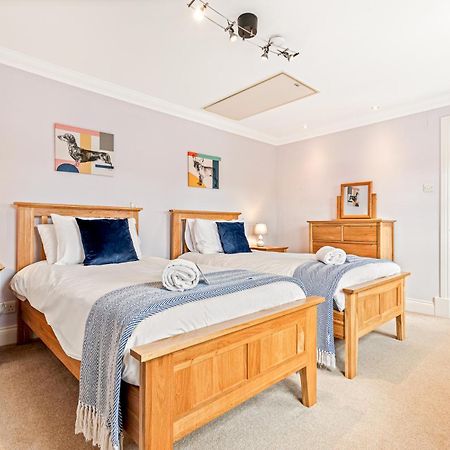 Vila Olive Tale Henley-on-Thames Exteriér fotografie